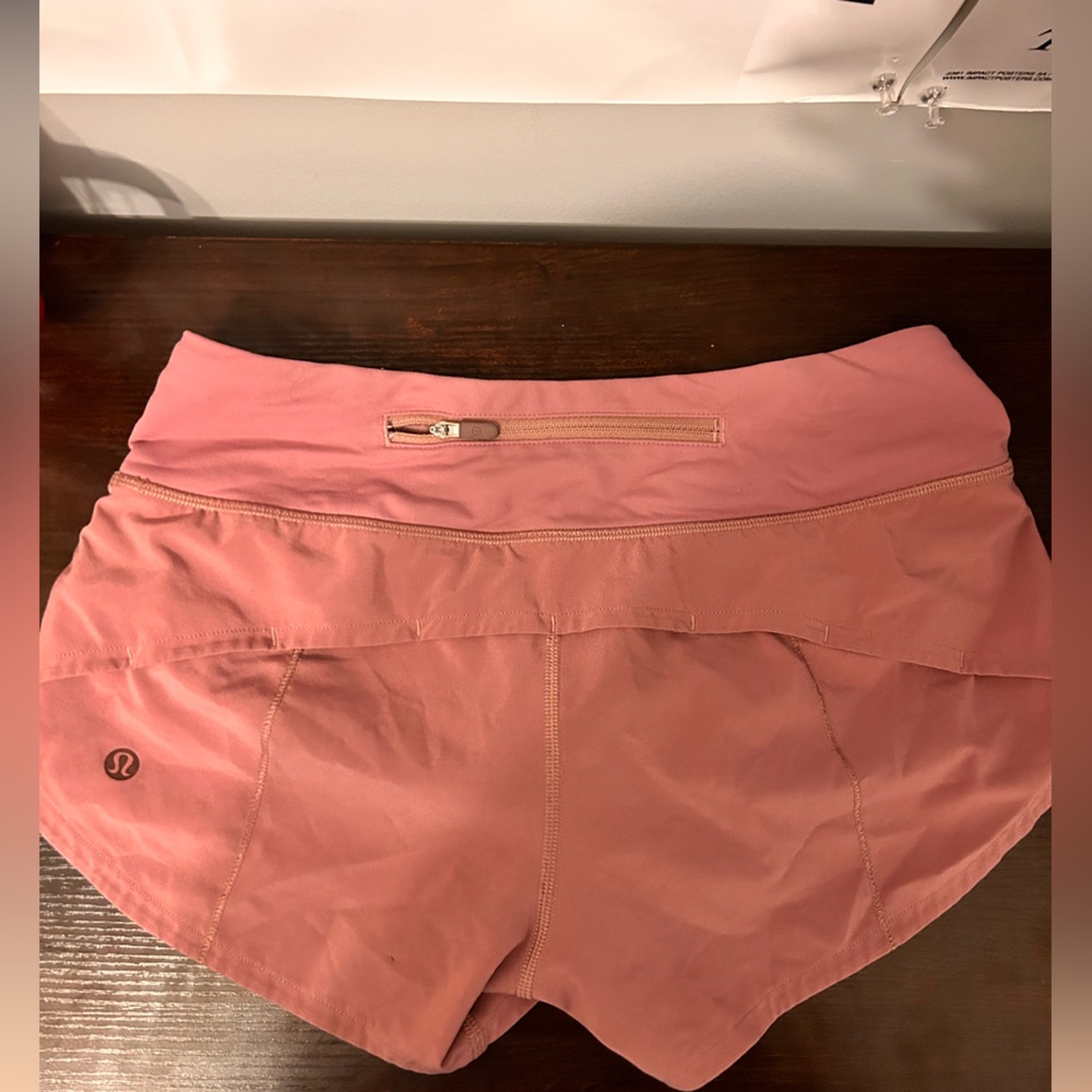 Lululemon Speed up Shorts 2.5
